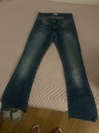 Pantalón vaquero Nicoli flare niña talla 12 años