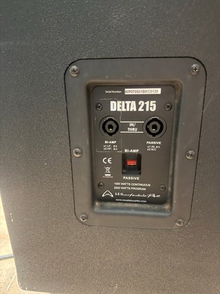 Bafle Wharfedale Pro Delta 215