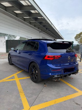 VOLKSWAGEN GOLF 8 R PERFORMANCE 320CV