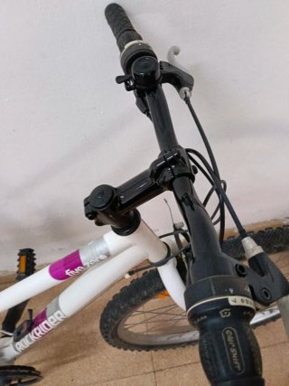 Bicicleta B'twin Blanca