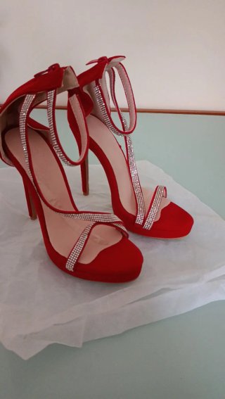 Tacones Rojos de Piel Talla 39