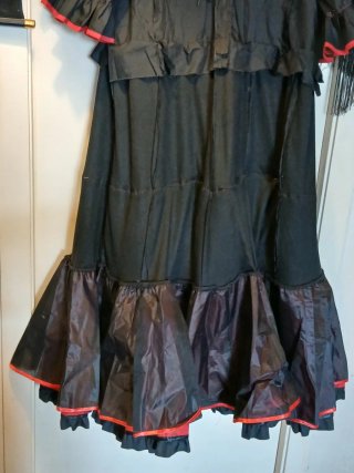 Traje de Flamenca con Mantón