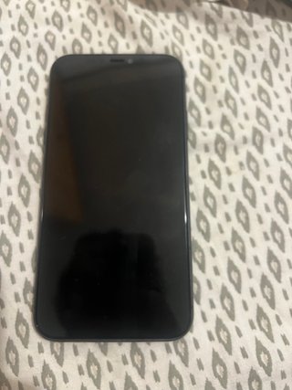 Vendo iphone 11 negro muy bien cuidado
