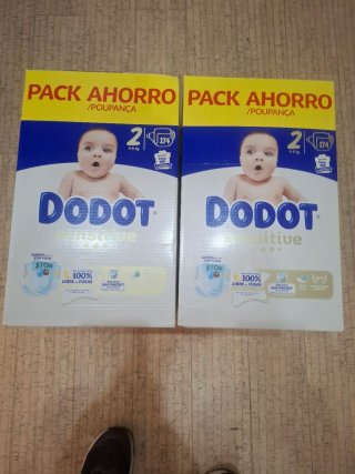 2 Caixas de Fraldas Dodot Sensitive Tamanho 2