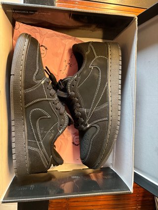 Travis Scott Black Phantom