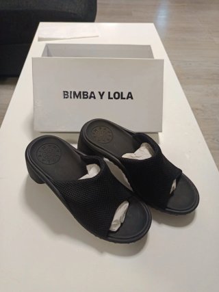 Sandalias Bimba y Lola Negras