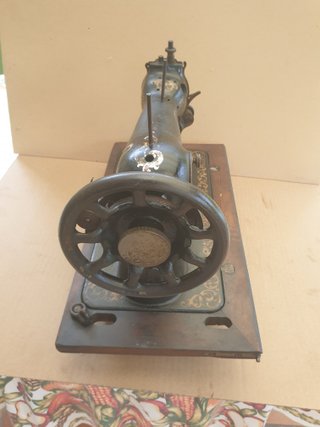 Máquina de coser antigua ALPA