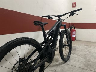 Bicicleta Eléctrica Specialized turbo levo carbon