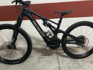 Bicicleta Eléctrica Specialized turbo levo carbon