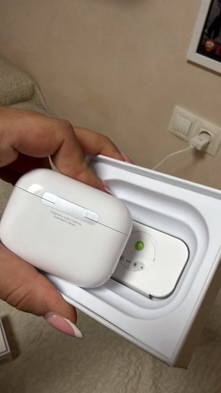 Apple AirPods Pro 3 con estuche de carga