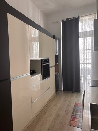 Cocina e isla en perfecto estado