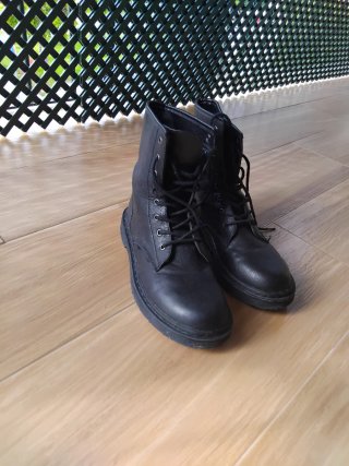 Botines de cordones negros
