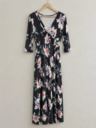 Vestido largo estampado floral cruzado