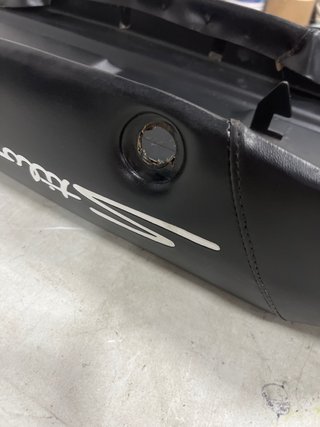 Asiento polipiel Negra Beneti Stilo MARCA