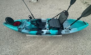 Kayak de Pesca KOL OUTDOOR con Remo y Cañeros