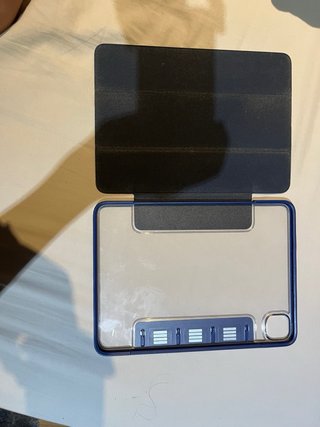 funda azul de tablet de apple