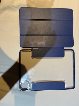 funda azul de tablet de apple