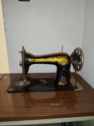 Máquina de coser Singer antigua vintage