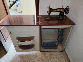 Máquina de coser Singer antigua vintage