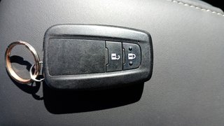 Toyota Corolla 1.8 125H Style E-CVT 90 kW (122 CV)