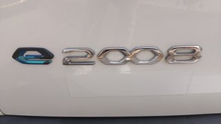 Peugeot e-2008 Eléctrico Allure 100 kW (136 CV)