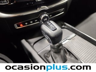 Volvo XC60 D4 Momentum Auto 140 kW (190 CV)