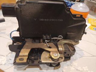 Cerradura Trasera Izquierda Grupo VAG 3B4839015A