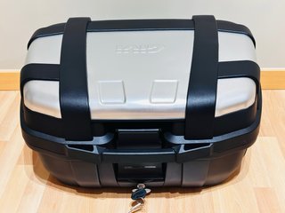 Baúl Givi Trekker TRK 52N