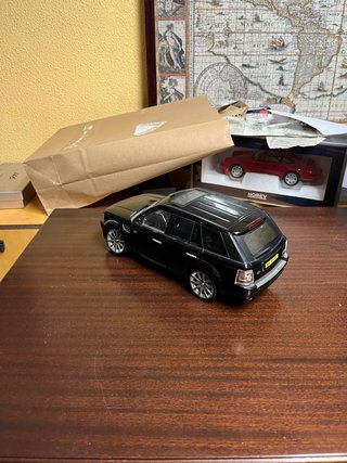 Range Rover Sport ERTL 1/18