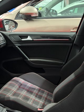 Volkswagen Golf Volkswagen Golf GTI 2.0 TSI 220CV DSG BMT