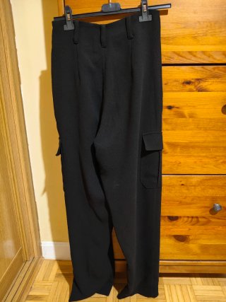 Pantalones Negros Tipo Cargo