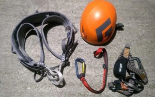Alquiler equipo vía ferrata