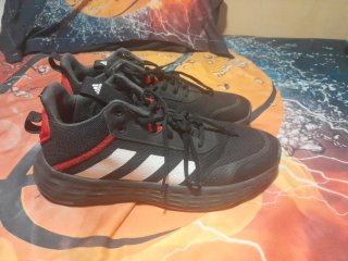 Zapatillas adidas baloncesto 42