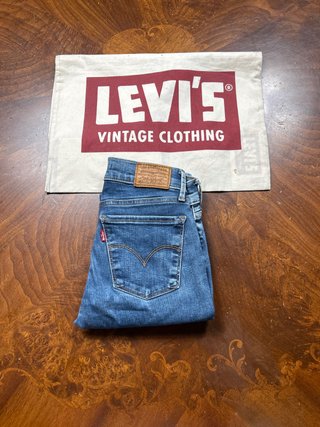 Jeans Levi's 710 Super Skinny W26