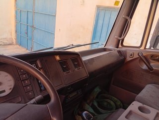 Nissan Atleon 210