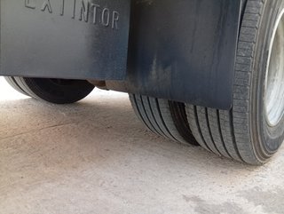 Nissan Atleon 210