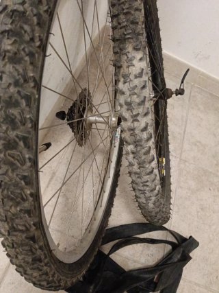 Set de 2 Ruedas para Bicicleta de Montaña 26"