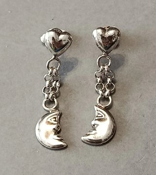 Pendientes de Plata con Corazón y Luna