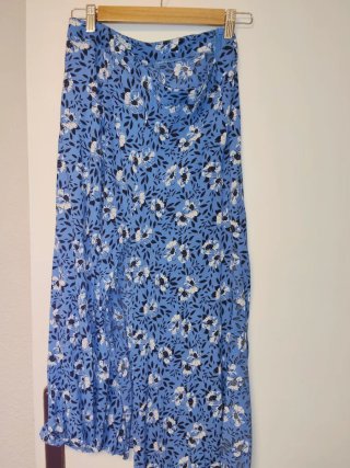 Falda larga Lefties floral azul