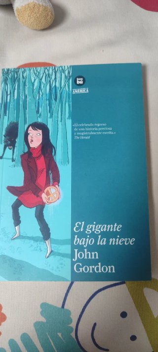 El gigante bajo la nieve