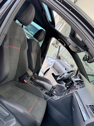Volkswagen Golf Volkswagen Golf GTI Performance 2.0 TSI DSG BMT