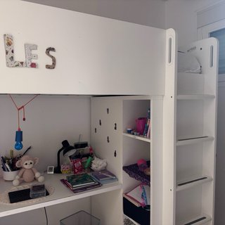 Cama Alta Juvenil con Escritorio y Armario