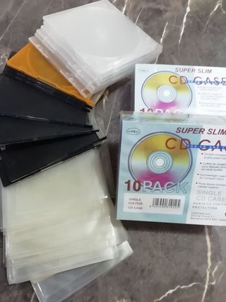 35 Cajitas de cd delgadas nuevas y usadas
