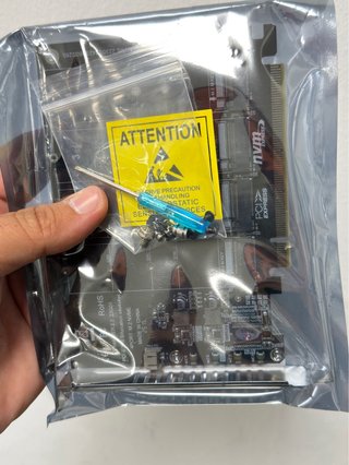 Tarjeta Adaptadora PCIe a 4 Puertos M.2 NVMe