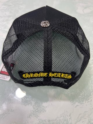 Gorra Trucker Chrome Hearts Negra y Amarilla