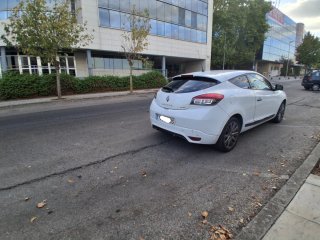 Renault Megane año 2011 solo 168000km Etiqueta C