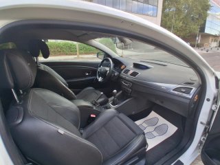 Renault Megane año 2011 solo 168000km Etiqueta C