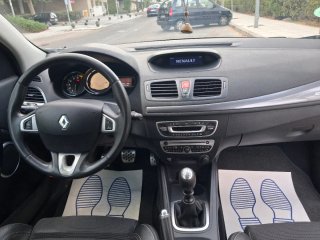 Renault Megane año 2011 solo 168000km Etiqueta C
