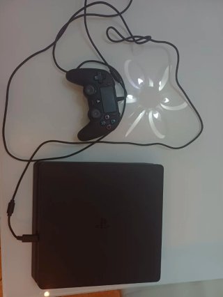 PS4 console, R6, GTA5, Fifa 20/22, Black Ops
