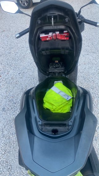 Honda PCX Scooter Negra